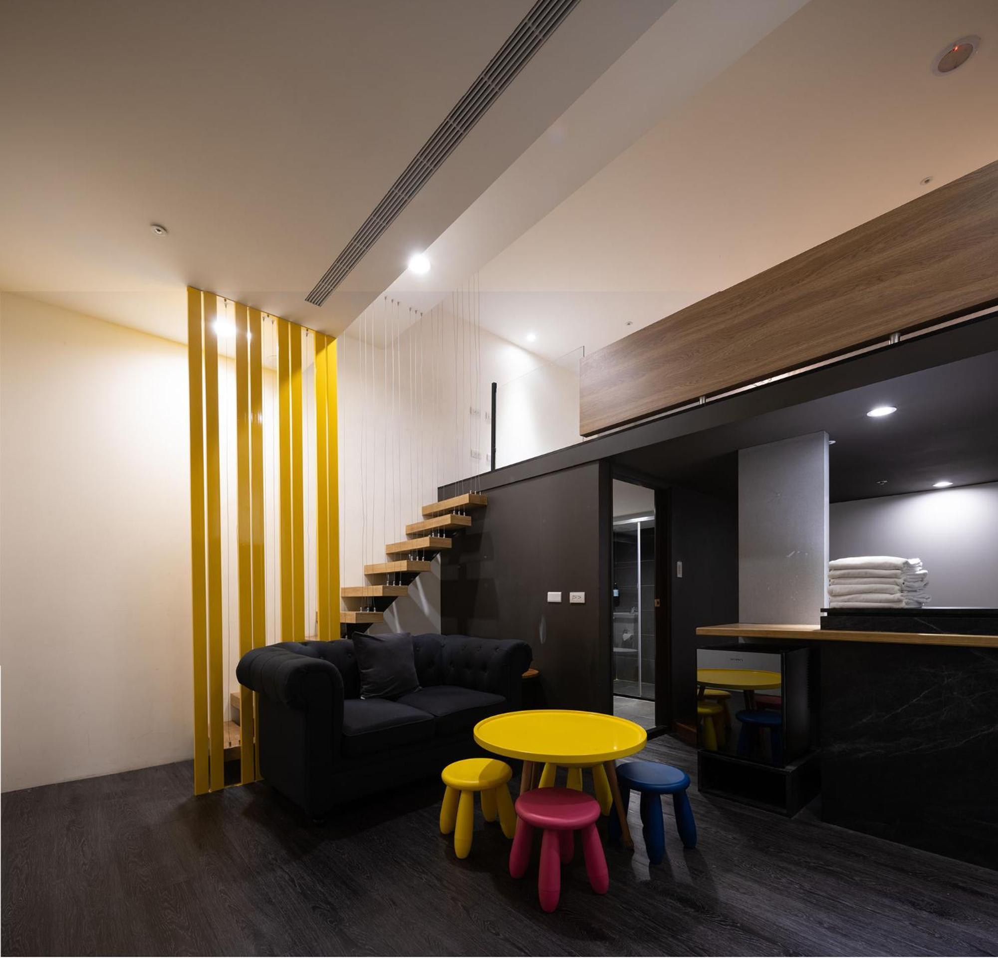 Ningcui Business Hotel Тайчжун Экстерьер фото