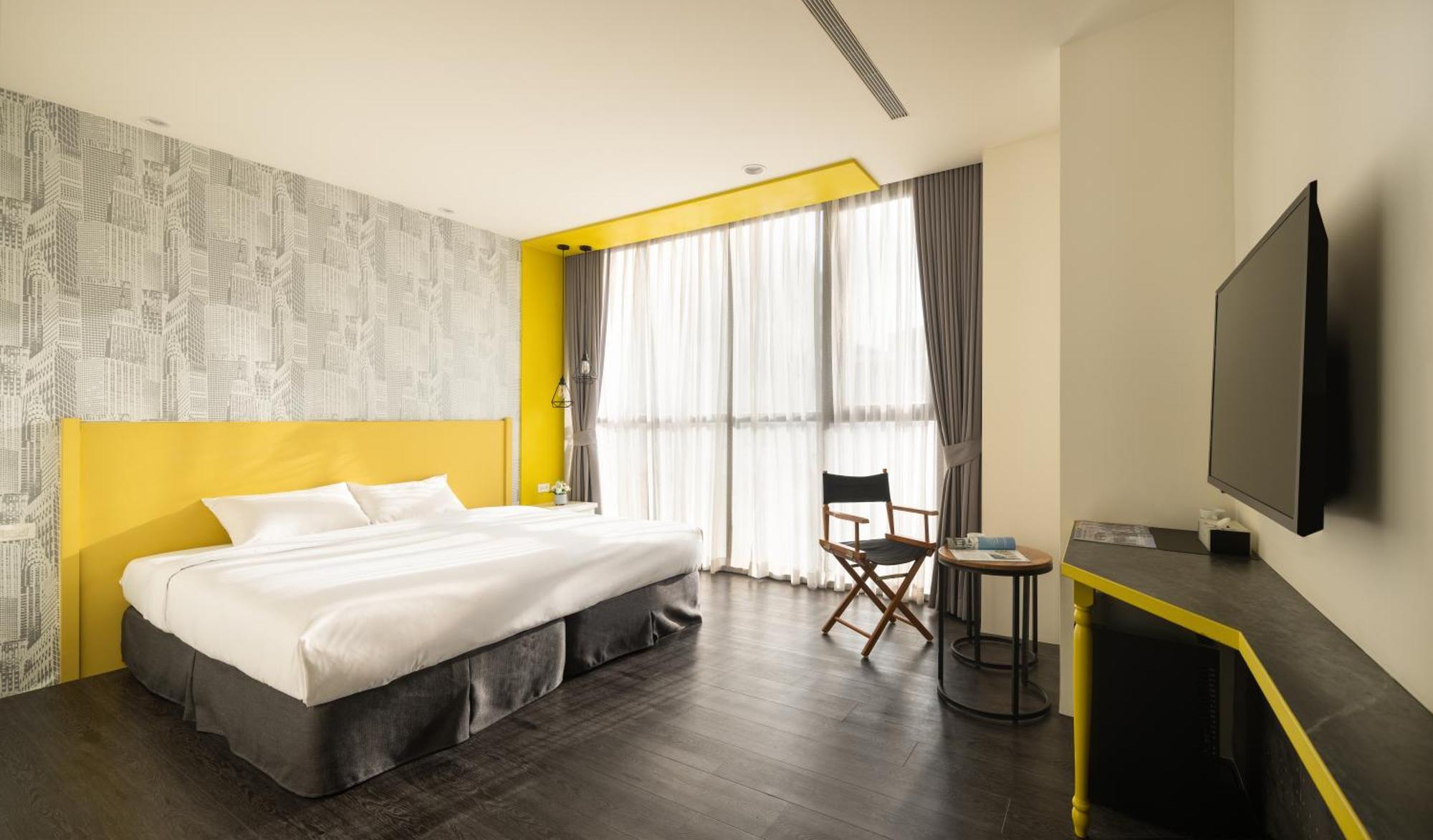 Ningcui Business Hotel Тайчжун Экстерьер фото